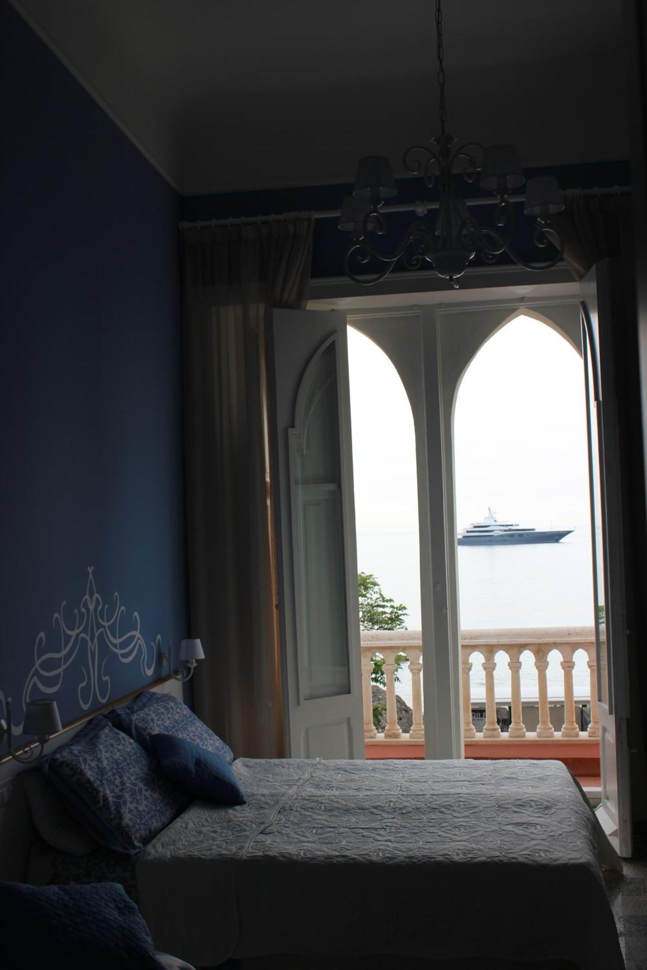 Raineri 3* Giardini-Naxos